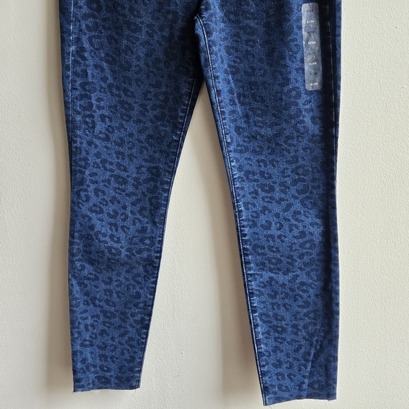 63 GAP HIGH RISE LEGGING SKIMMERS BLUE ANIMAL PRINT WOMEN'S SIZE 6| - Picture 7 of 8